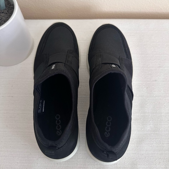 New ECCO Sense Li Black Mesh Light Slip On Casual Sneakers Women’s EU40 US9-9.5 - Picture 13 of 13
